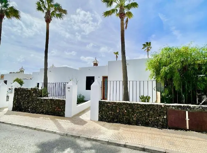Casahost Townhouse Lise
